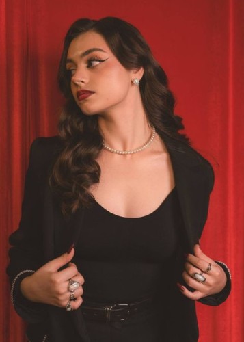 Полли, Г. Кострома